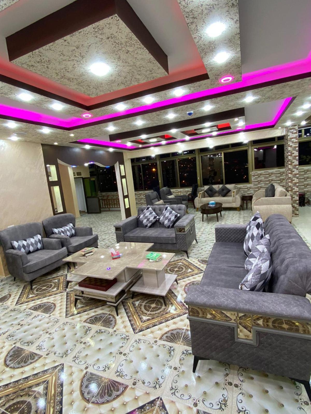 Petra Guests Hotel Wadi Musa Exterior photo